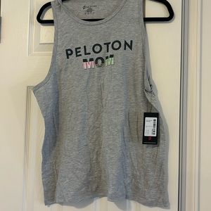 NWT Peloton Mom Shirt